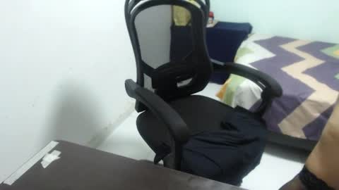 ...Ariana... online show from April 8, 2026, 5:46 pm