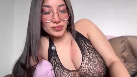 ARIADNA  IM NEW HERE THANK YOU VERY MUCH FOR FOLLOWING ME online show from February 4, 2026, 1:50 pm