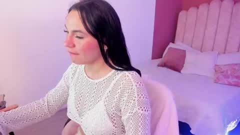 ariana__clauss online show from October 14, 2025, 7:20 am