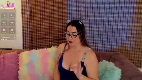 Snapshot of ariana_cross_ chatting on May 6, 2026, 4:45 pm Ariana Cruz online show from May 6, 2026, 4:45 pm