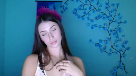 Ariana online show from November 19, 2025, 12:27 pm