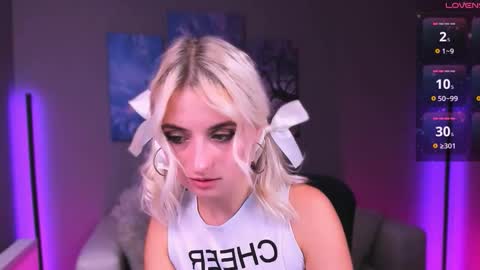 Snapshot of ariana_ross7 chatting on September 22, 2025, 2:02 am ariana_ross7 online show from September 22, 2025, 2:02 am
