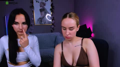 Snapshot of ariana_ross7 chatting on October 8, 2025, 7:44 pm ariana_ross7 online show from October 8, 2025, 7:44 pm
