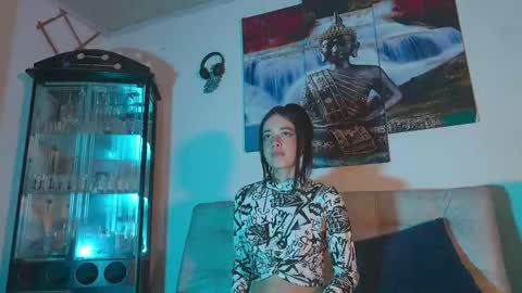 Snapshot of ariana_whitee chatting on April 28, 2026, 10:53 am ariana_whitee online show from April 28, 2026, 10:53 am