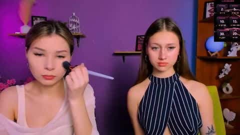 arianaa_cat online show from May 18, 2026, 6:25 pm