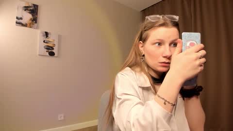 Alice online show from March 3, 2026, 7:42 pm