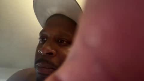 arianagrandeculo online show from November 30, 2025, 3:27 pm