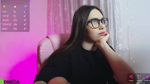 arianahot777 online show from February 6, 2025, 1:05 am