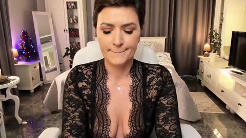 Ana online show from December 17, 2024, 12:33 pm