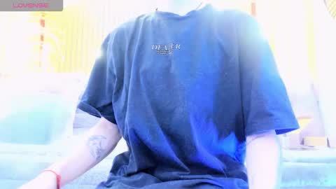 Ari  online show from January 8, 2026, 12:51 pm