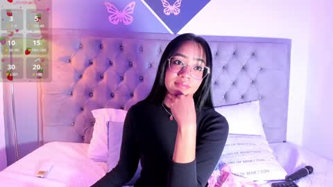 Snapshot of arianna_daviss chatting on January 16, 2025, 8:14 pm online show from January 16, 2025, 8:14 pm