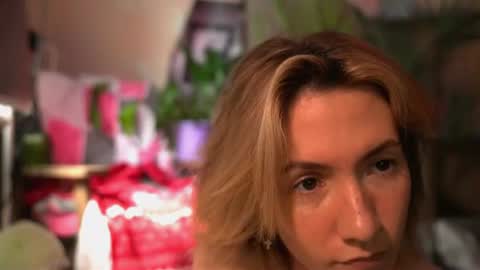 Snapshot of arianna_richi chatting on July 24, 2026, 11:30 am Olivka online show from July 24, 2026, 11:30 am