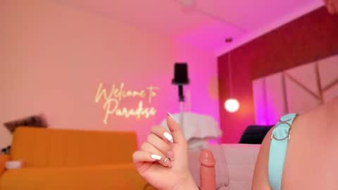 Arianna online show from March 4, 2025, 7:54 pm