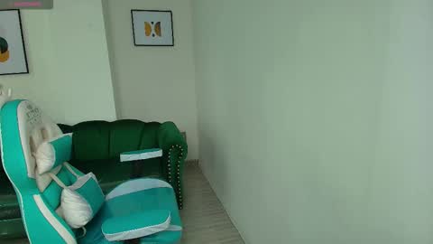 Snapshot of arianna_sweeet chatting on October 7, 2025, 3:25 am arianna_sweeet online show from October 7, 2025, 3:25 am