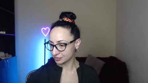 Arianna online show from February 4, 2025, 6:38 pm