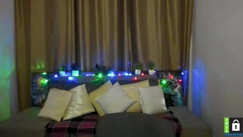 Arianna online show from November 26, 2025, 6:42 pm