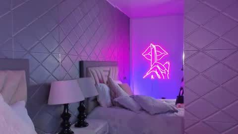 Snapshot of ariannacooperr chatting on January 8, 2026, 7:43 am Arianna online show from January 8, 2026, 7:43 am