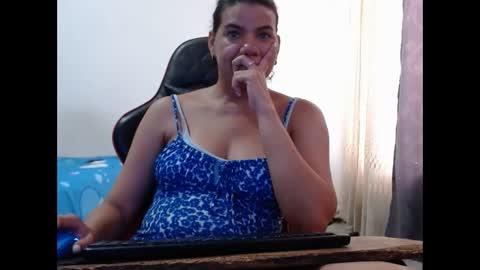 Snapshot of ariannaloovel chatting on February 13, 2025, 4:28 pm ariannaloovel online show from February 13, 2025, 4:28 pm