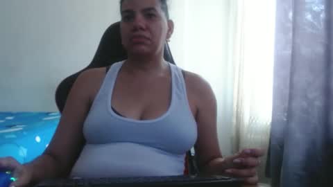 Snapshot of ariannaloovel chatting on October 9, 2025, 5:11 pm ariannaloovel online show from October 9, 2025, 5:11 pm