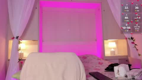 Snapshot of ariannavega_ chatting on July 16, 2026, 12:00 pm ariannavega_ online show from July 16, 2026, 12:00 pm