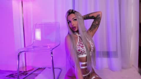 Snapshot of ariannaxo_ chatting on June 1, 2026, 5:20 am Arianna online show from June 1, 2026, 5:20 am