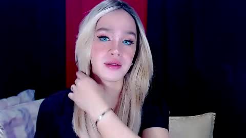 Snapshot of arianne_xoxo777 chatting on December 2, 2024, 12:19 am ARIANNE CUMS online show from December 2, 2024, 12:19 am