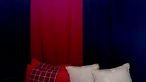 Snapshot of arianne_xoxo777 chatting on December 16, 2024, 10:18 am ARIANNE CUMS online show from December 16, 2024, 10:18 am