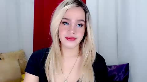Snapshot of arianne_xoxo777 chatting on January 18, 2025, 12:57 am ARIANNE CUMS online show from January 18, 2025, 12:57 am