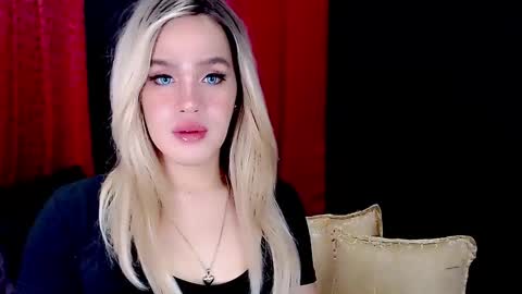 Snapshot of arianne_xoxo777 chatting on January 23, 2025, 6:28 am ARIANNE CUMS online show from January 23, 2025, 6:28 am