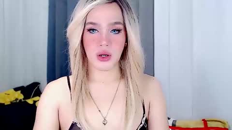 Snapshot of arianne_xoxo777 chatting on March 2, 2025, 8:27 am ARIANNE CUMS online show from March 2, 2025, 8:27 am