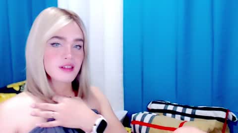 Snapshot of arianne_xoxo777 chatting on July 2, 2026, 12:54 am ARIANNE CUMS online show from July 2, 2026, 12:54 am