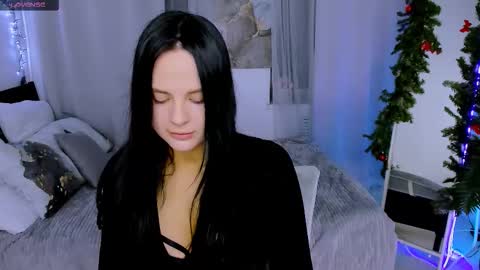 Aria online show from December 16, 2025, 8:47 pm