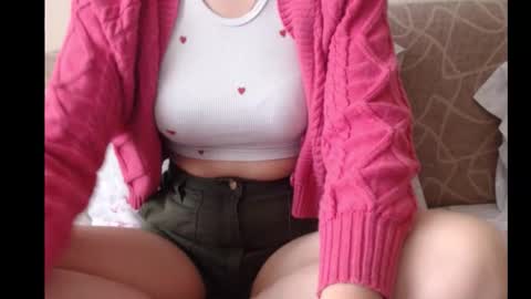 Snapshot of ariel_la chatting on October 17, 2025, 8:28 am Ariella online show from October 17, 2025, 8:28 am