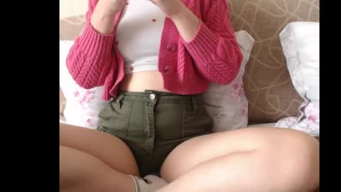 Snapshot of ariel_la chatting on May 7, 2026, 8:20 am Ariella online show from May 7, 2026, 8:20 am