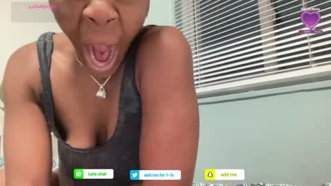 arielbliss69 online show from April 28, 2026, 2:38 am