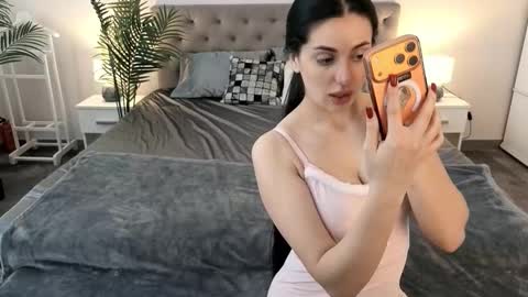 Ariel online show from March 12, 2026, 7:03 am