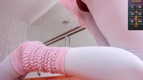 A R I   online show from November 23, 2025, 12:16 pm