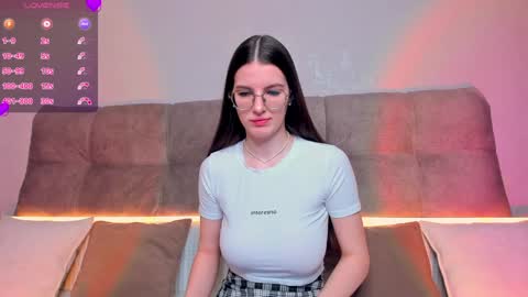 Ariella online show from January 17, 2025, 1:47 am