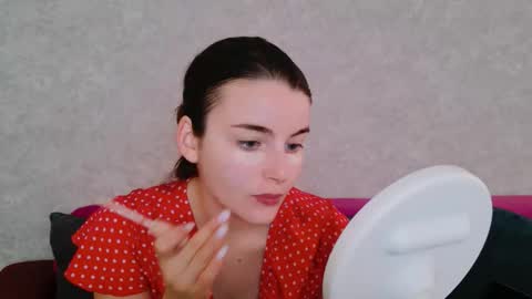 arielstonks_lovee online show from November 7, 2025, 4:34 am