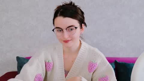 arielstonks_lovee online show from December 1, 2025, 4:50 am