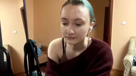 I am Anny ntmu Lets hit 10 Thumbs Up together online show from November 7, 2025, 3:23 pm