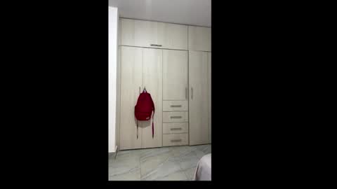 aries_plays online show from December 13, 2025, 7:53 pm