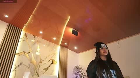 Arigi Gomez online show from May 11, 2026, 11:49 am