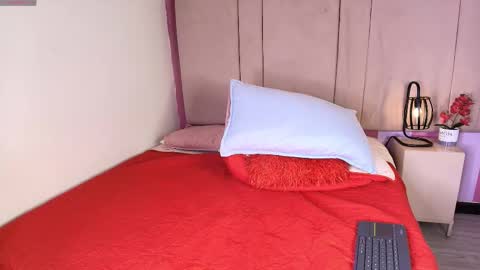 Snapshot of ariia_sweett chatting on February 14, 2026, 4:26 pm Ariia sweett online show from February 14, 2026, 4:26 pm