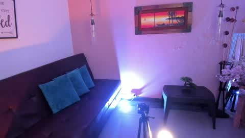  Arianna  online show from November 11, 2025, 12:27 pm