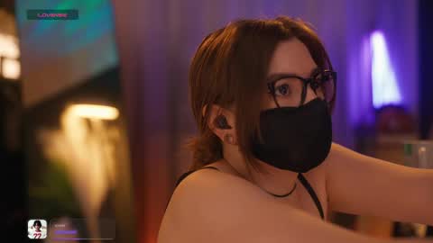 Arina online show from April 14, 2026, 6:25 pm