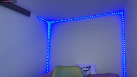 arimoon18 online show from January 17, 2026, 12:37 am