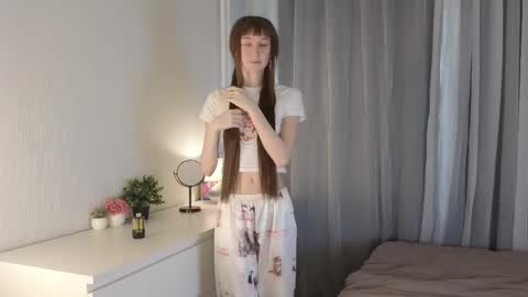 Arina online show from April 5, 2026, 3:31 pm