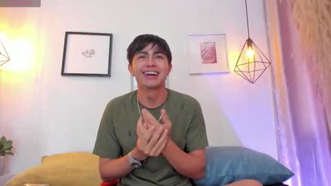 Snapshot of arion_sherwind chatting on September 25, 2025, 6:55 pm Arion online show from September 25, 2025, 6:55 pm