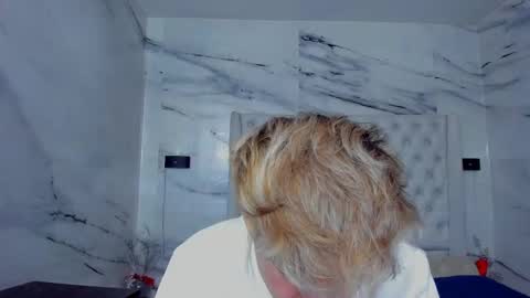 celina online show from September 13, 2025, 1:33 pm